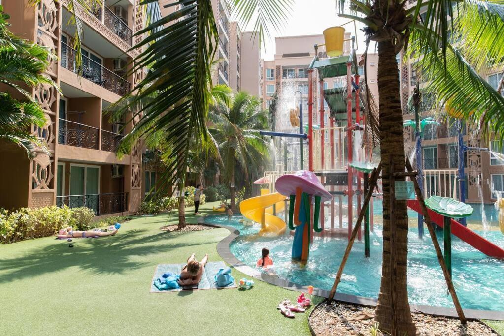 Atlantis Condo Resort Pattaya By Lj Jomtien Beach Exteriör bild